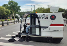 北京龙里电动清扫车